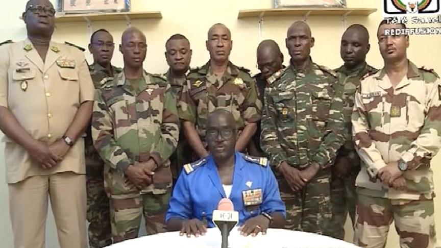 ECOWAS: Taleplerimiz yerine getirilmezse Nijer’e askeri müdahale de dahil her türlü seçeneği değerlendireceğiz