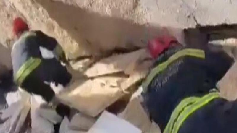 Gaziantep’te hasarlı iki katlı bina çöktü: Beş yaralı