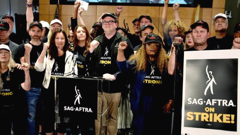 Hollywood 60 yıl sonra greve gidiyor