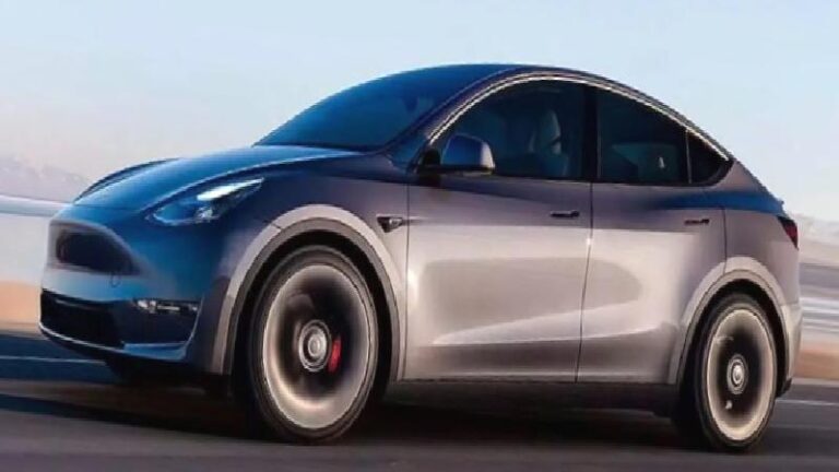 Tesla model Y’ye yine zam geldi