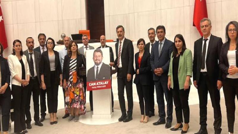 TİP’ten Meclis’te Can Atalay eylemi: Genel Kurul’u terk etmiyoruz