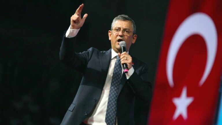 Aytunç Erkin’den Özgür Özel’e: CHP Genel Merkezi’nin “özel mutfak çalışması” adı altında yaptırdığı ankette İmamoğlu-Yavaş detayı neydi?
