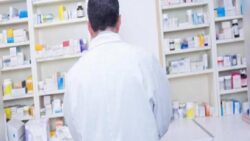 Eczacılık fakültelerindeki artış işsiz eczacı sayısını yükseltiyor