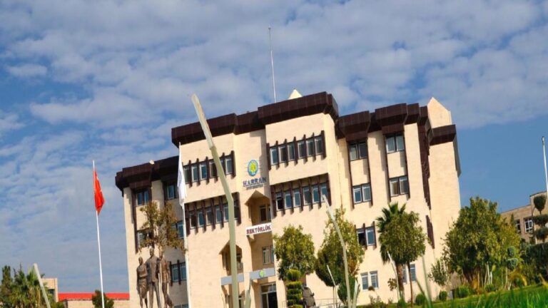 Harran Üniversitesi’nde köpeğe cinsel saldırı: Personel görevden uzaklaştırıldı