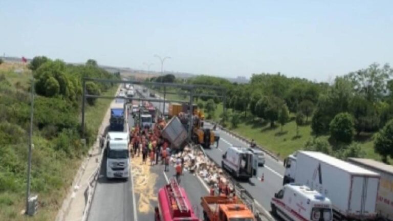 İstanbul TEM’de kaza: 2 yaralı