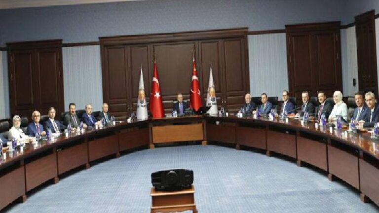 AKP MYK, Erdoğan başkanlığında toplandı