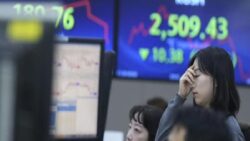 Asya borsaları teknoloji hisseleri öncülüğünde geriledi