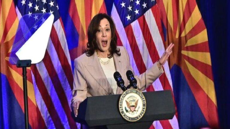 Biden’ın adaylık için işaret ettiği Kamala Harris kimdir?