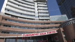 CHP’de parti yönetiminde yaşanan değişim, partinin Genel Merkez binasına da sıçradı