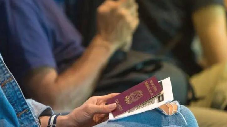 Hollanda’da süresiz oturum talebinde bulunan Türk vatandaşlarına uyum sınavı zorunluluğu