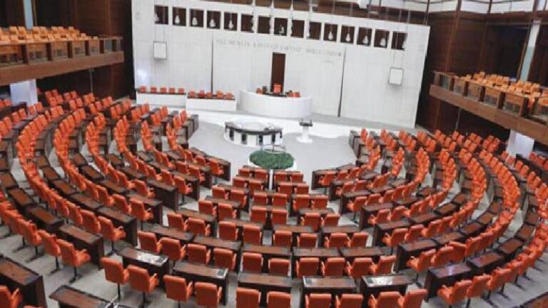 Meclis’te AKP ve CHP arasında ‘atama’ tartışması: ‘Tamamın arkadaşın kontrolü altında yapıldı’