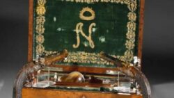 Napolyon’un iki tabancası 1,69 milyon euroya satıldı