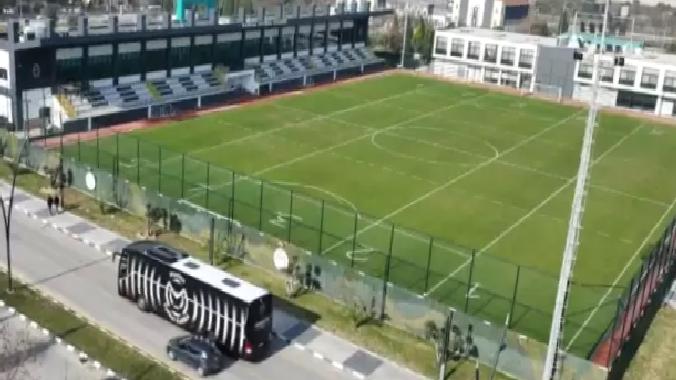 Sözleşmesi feshedilen Manisa FK tesisleri boşalttı