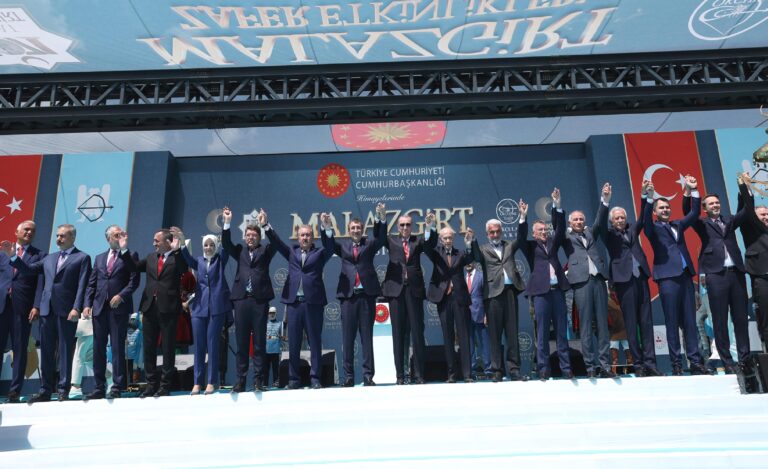 ‘Ahlat Cumhurbaşkanlığı Külliyesi önüne 1 milyon 200 bin dolarlık tekne bağlandı’ iddiasına açıklama