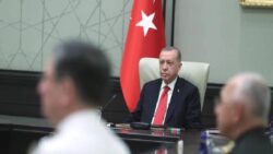 Barış Pehlivan: Askerin süs olduğu şûra; ordunun siyasallaşması ülke için çözülme alarmı demek