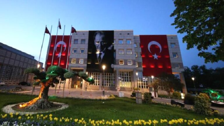 Gaziantep’te ihaleler tek adrese: 10 yılda 33,5 milyon TL’lik sözleşme!
