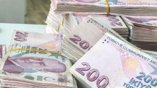 Hazine nakit dengesi Temmuz’da 136,5 milyar TL açık verdi