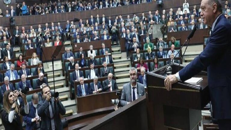 İsmail Saymaz isim isim sıraladı: İşte AKP’nin ilk transferleri