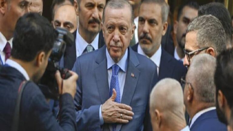 AKP siyaset okulu kuruyor: Hedef; muhafazakâr demokrat ideolojisini benimseyen liderler yetiştirmek