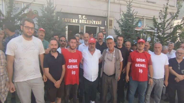 AKP’li Şavşat Belediyesi 31 işçinin işten çıkarılmasına yönelik tepkiler sürüyor