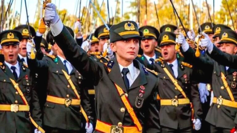 ÇYDD: Atatürk’ün askerleri, ulusumuzun evlatları teğmenlerimizin yanındayız