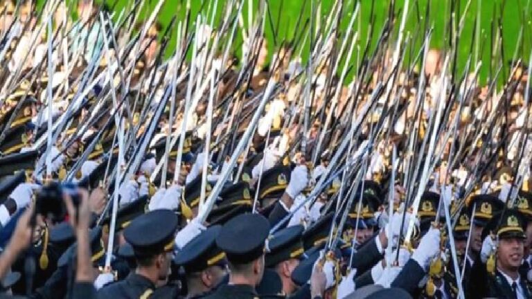 Hürriyet yazarı: Bir daha “oyuna gelmemek için” MSÜ’de tüm idari, eğitim ve komuta kadrosu gözden geçiriliyor