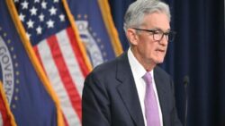 Powell: Fed faizleri hızlı şekilde indirmede acele etmeyecek