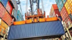 Almanya’nın ihracatı artarken ithalatı düştü