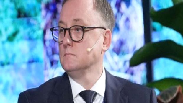 AMB’den Kazaks agresif faiz indirimine karşı uyardı