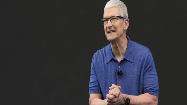 Apple CEO’su Cook’tan Çin’e ziyaret