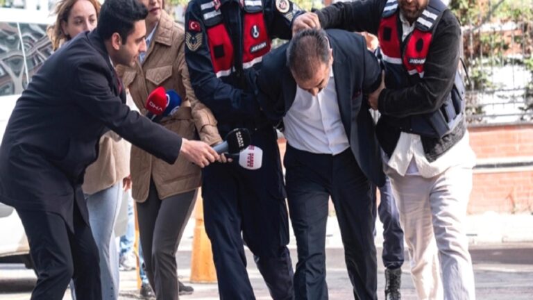 Erdoğan Toprak’tan “yenidoğan çetesi” tepkisi: İstifaların gerektiği bu tablonun üstü susularak örtülemez!
