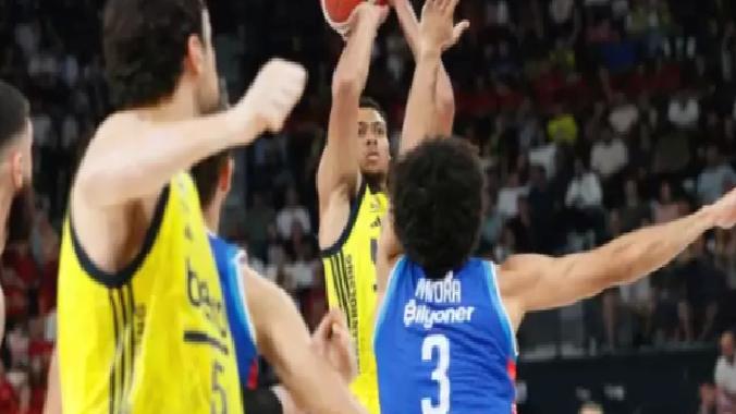 EuroLeague’de erken derbi: Anadolu Efes-Fenerbahçe Beko