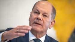 Scholz’tan elektrikli araçlar için Çin ile görüşme çağrısı 