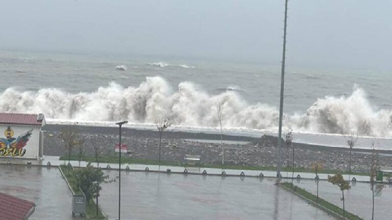 Zonguldak’ta eğitime 1 gün ara verildi