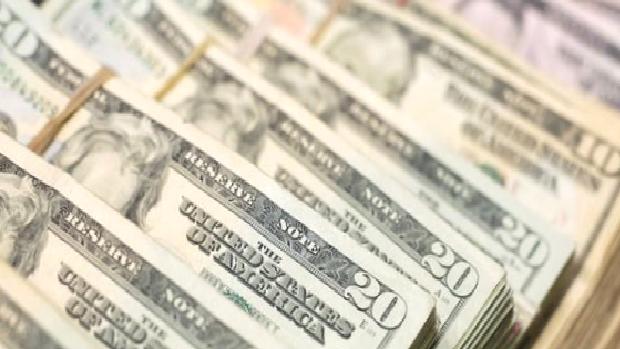 Dolarda erken Trump rallisi