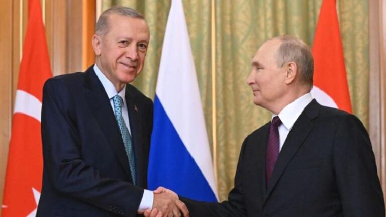 Erdoğan, Rusya Devlet Başkanı Putin ile telefonda görüştü