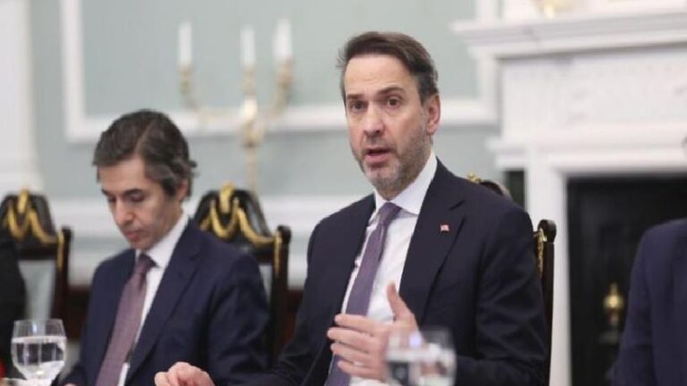 İngiltere’den Türkiye’ye 2 milyar sterlinlik enerji finansmanı hamlesi