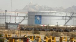 Kârında gerileme yaşayan Aramco temettüde geri adım atmadı