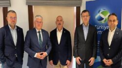 Sigorta sektöründen 44,3 milyar dolarlık prim üretim hedefi