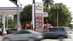 ABD’de benzin üç yıl sonra ilk defa 3 doların altında