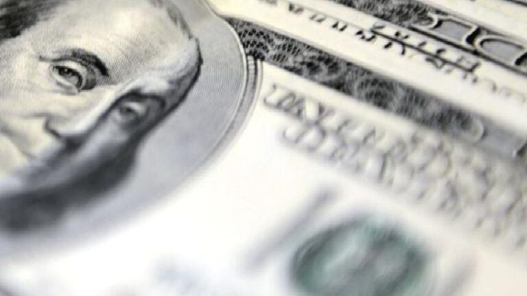 Dolarda “önce zirve sonra düşüş” beklentisi