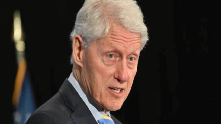 Eski ABD Başkanı Bill Clinton hastaneye kaldırıldı