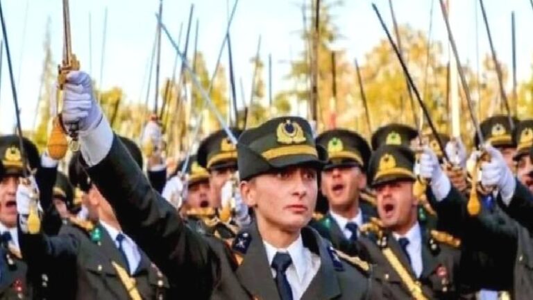İhracı istenen teğmenlerin avukatı: Perde arkasında hukuki olmayan olaylar cereyan ediyor