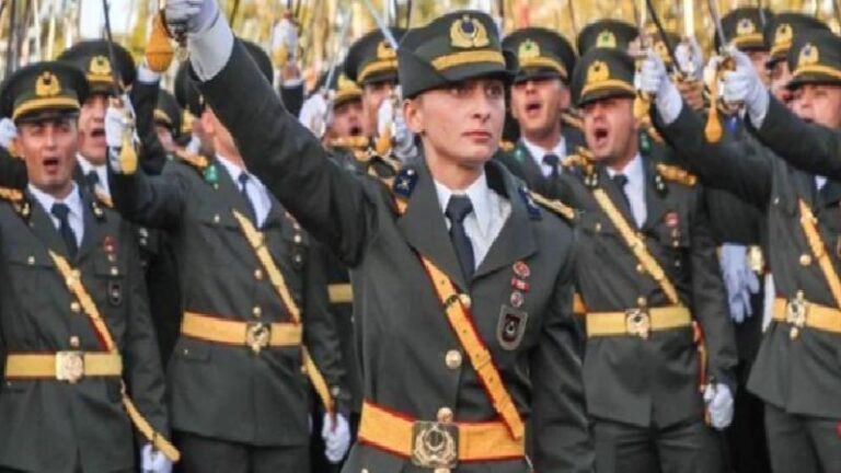 NE OLMUŞTU? | Erdoğan’ın da katıldığı törende kılıçlı yemin tartışma yarattı, ihraca giden süreçte neler yaşandı?