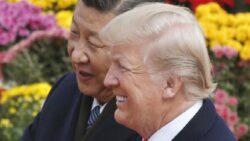 Çin Devlet Başkanı Şi, Trump ile telefonda görüştü