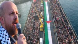 Filistin yürüyüşüne “Katil Zim, katil Maersk Türkiye’den defol” pankartıyla gelen 3 kişi gözaltına alındı