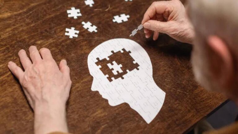 Herpes virüsü Alzheimer’i mi tetikliyor?