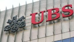 UBS, İsviçre’de yüzlerce kişiyi işten çıkarıyor