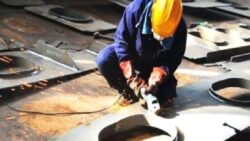 Ücretli çalışan sayısında ılımlı artış