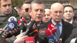 Uğur Mumcu’yu anma töreninde konuşan Özgür Özel: Sayın Mehmet Ağar’ın bildiği her şeyi anlatması tarihi bir sorumluluk